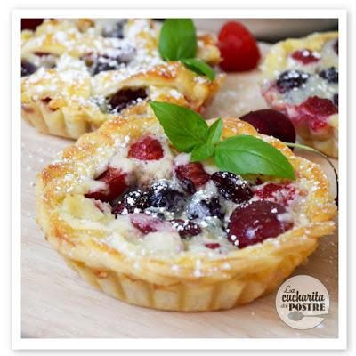 MINI PIES DE FRUTOS ROJOS Y CEREZAS / RED BERRY AND CHERRY SMALL PIES