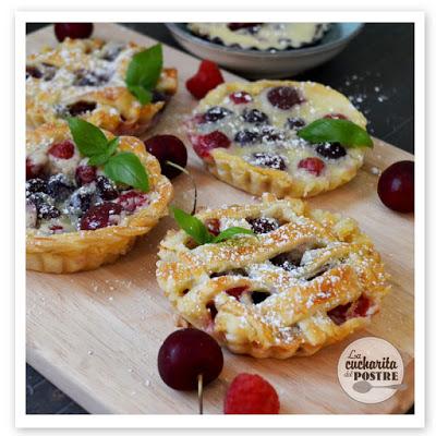 MINI PIES DE FRUTOS ROJOS Y CEREZAS / RED BERRY AND CHERRY SMALL PIES