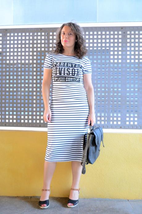 Otro maxi vestido de rayas_tendencias_,maxivestidos_streetstyle_fashionblogger_look_mivestidoazul (1)
