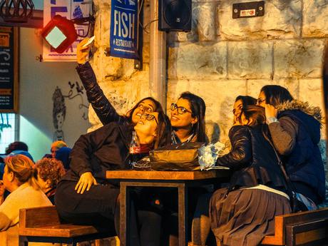 Ocho consejos para evitar problemas con las fotos que publicas en redes sociales Selfiex6