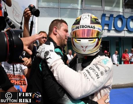 Hamilton será penalizado en Spa o Monza, y teme no poder superar a los Red Bull
