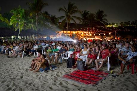 Disfruta el “Cine en la Playa” del Hotel VillaSol