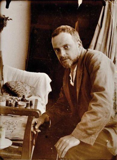 Paul Klee y Fripouille (Foto de Felix Klee - 1929)