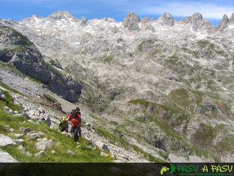 Macizo Central de Picos de Europa en la subida al Escamellau