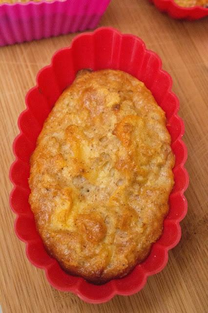 Bollitos de avena, queso y manzana sin azúcar Bollitos de avena, queso y manzana sin azúcar