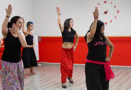 Donde aprender a bailar Bollywood en Barcelona. Donde aprender a bailar Bollywood en Barcelona.