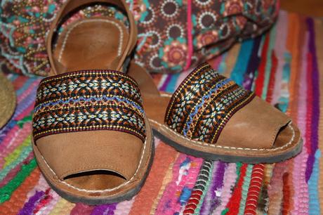 Diy: customizando unas sandalias.