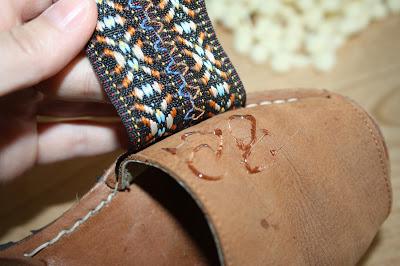 Diy: customizando unas sandalias.