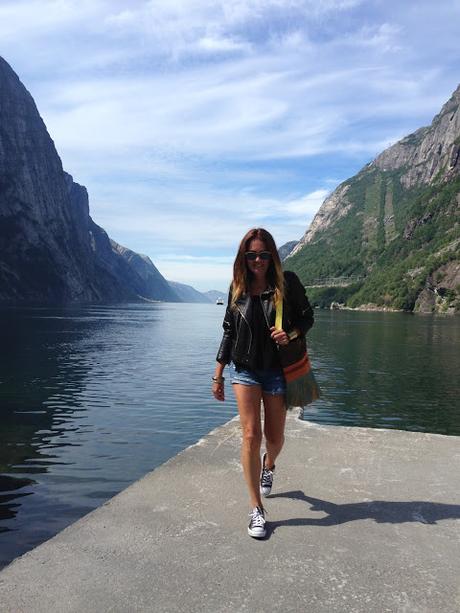 sDIOSAS 107 # lOOKS oF tHE dAY eSCAPADA #nORUEGA sDIOSAS 107 # lOOKS oF tHE dAY eSCAPADA #nORUEGA