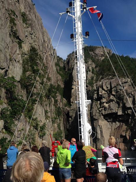 sDIOSAS 107 # lOOKS oF tHE dAY eSCAPADA #nORUEGA sDIOSAS 107 # lOOKS oF tHE dAY eSCAPADA #nORUEGA