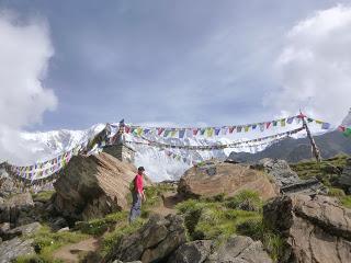 ANNAPURNA BASE CAMP ETAPA 4: DEURALI (3230 m) - ABC ( 4130 m) - CHOMRONG (2170 m)