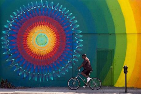 MURALES DE MANDALAS CREADOS CON AEROSOL