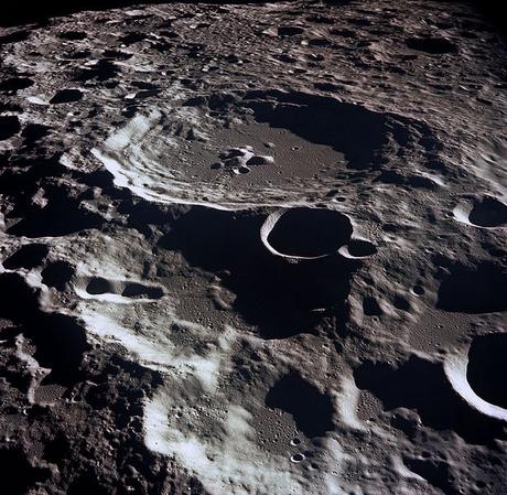 Nueva cámara permite hacer zoom hasta la superficie de la luna.