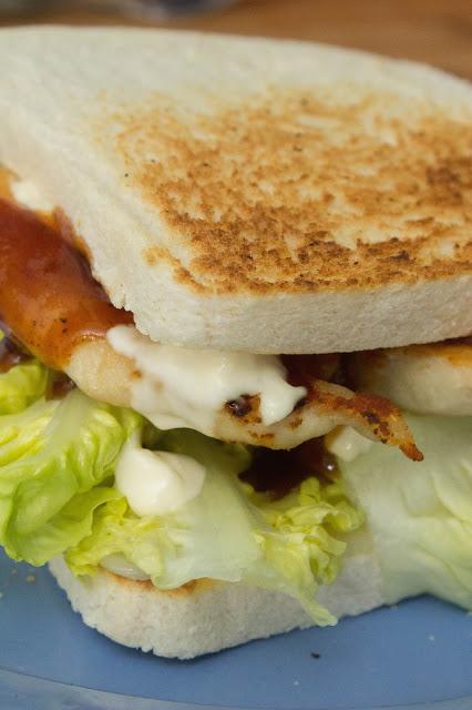 Sandwich de pollo a la barbacoa Sandwich de pollo a la barbacoa