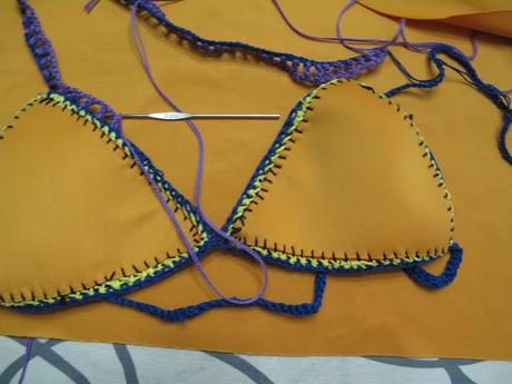 Tutorial paso a paso bikini de neopreno y crochet de las famosas.