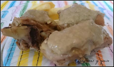 Pollo al vino tinto (tradicional o Crock-Pot) Pollo al vino tinto (tradicional o Crock-Pot)