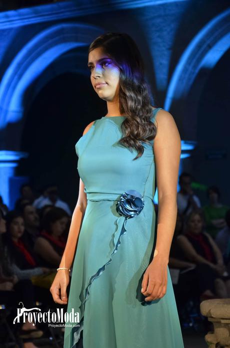 Celebran a #20Mujeres con Desfile de Modas Celebran a #20Mujeres con Desfile de Modas