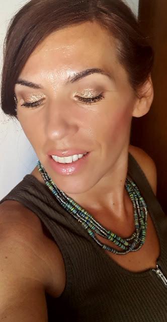 Labiales Shine Burst AVON: Hidratación, brillo y color (Review y swatches) Labiales Shine Burst AVON: Hidratación, brillo y color (Review y swatches)