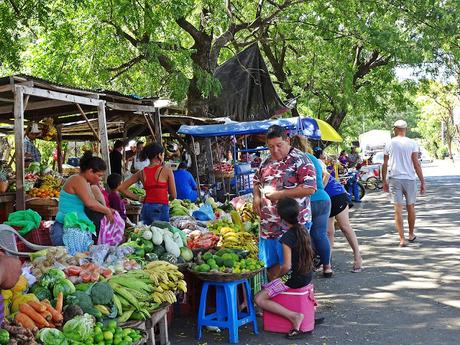 León (Nicaragua). Liberal, culta y rica en tradiciones León (Nicaragua). Liberal, culta y rica en tradiciones