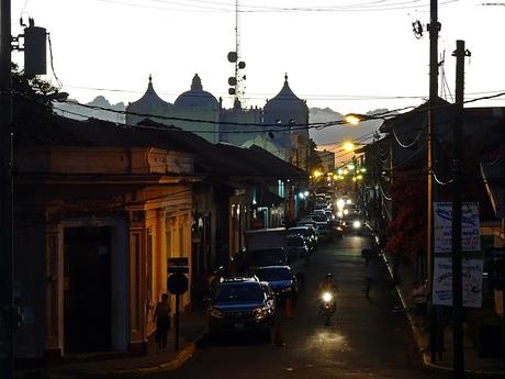León (Nicaragua). Liberal, culta y rica en tradiciones León (Nicaragua). Liberal, culta y rica en tradiciones