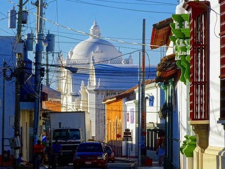 León (Nicaragua). Liberal, culta y rica en tradiciones León (Nicaragua). Liberal, culta y rica en tradiciones
