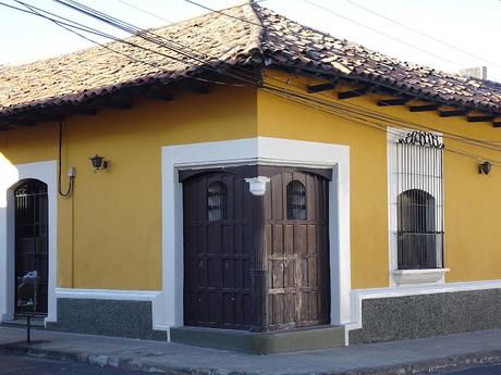 León (Nicaragua). Liberal, culta y rica en tradiciones León (Nicaragua). Liberal, culta y rica en tradiciones