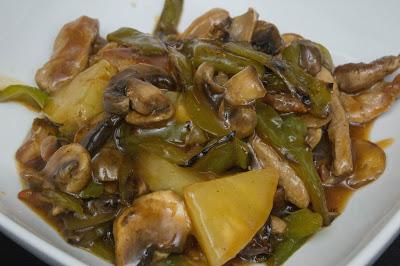 Puntas de solomillo en salsa agridulce de piña Puntas de solomillo en salsa agridulce de piña