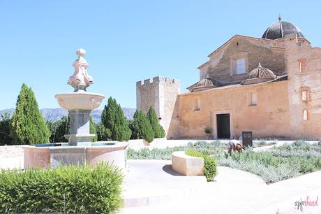 Paseo por el Monasterio de Santa María de la Valldigna