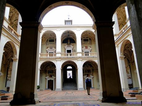 Un paseo por El Viso del Marqués Por el interior del Palacio. Autor, Santiago López-Pastor