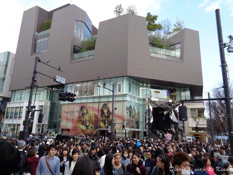 Viaje a Japón. Día 4. Tokyo: Palacio imperial, Meiji Jingu, parque Yoyogi, Takeshita Dori, Omotesando, Shibuya, Odaiba