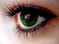 Color de las sombras según el color de tus ojos http://trucofacilbelleza.blogspot.com.es/2015/04/consejos-y-maquillaje-para-la-belleza.html