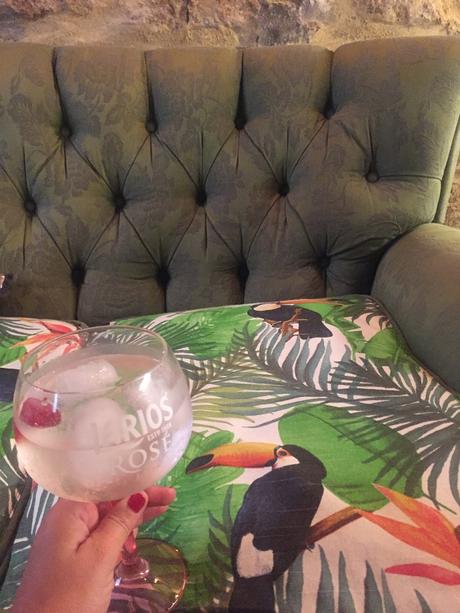 La Tía Tula Tiene Tela La Tía Tula Tiene Tela