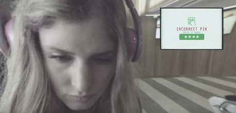 Este banco les juega una broma que nunca olvidaran Este banco les juega una broma que nunca olvidaran