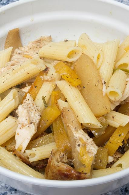 Pasta con pollo, calabaza y pera al módena con albahaca sin gluten