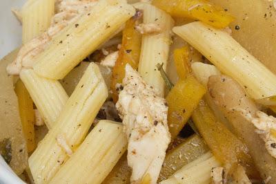 Pasta con pollo, calabaza y pera al módena con albahaca sin gluten