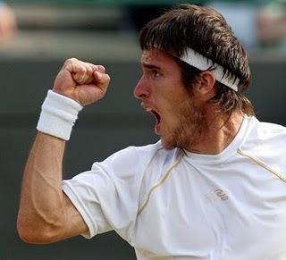 Gran victoria de Mayer en su debut en Memphis Gran victoria de Mayer en su debut en Memphis