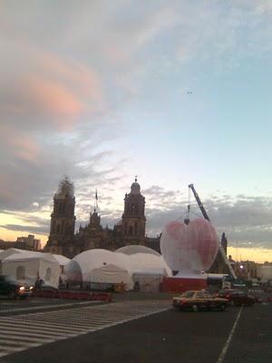 AVE Y EL ZOCALO