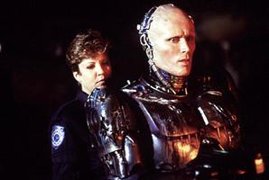 No sabemos si nos gustaba mas Robocop o Nancy Allen