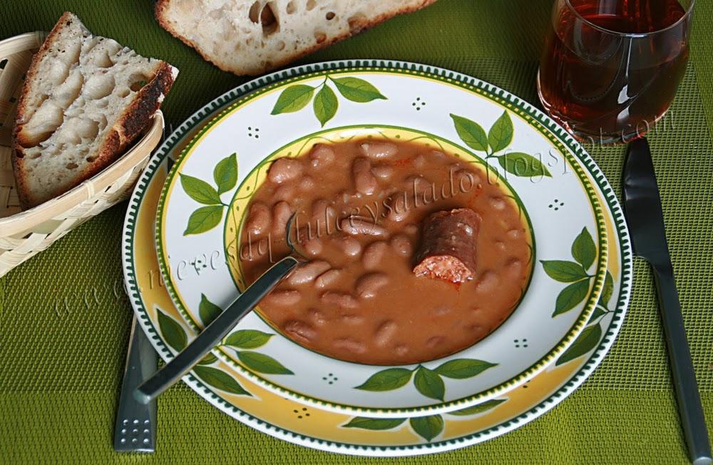 ALUBIAS DE CANELA ESTOFADAS, CON CHORIZO ALUBIAS DE CANELA ESTOFADAS, CON CHORIZO