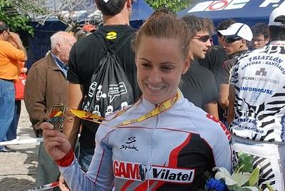 Eva Ledesma: “Te provoca más de un dolor de cabeza conseguir ir a una carrera y que te salgan las cuentas” Eva Ledesma: “Te provoca más de un dolor de cabeza conseguir ir a una carrera y que te salgan las cuentas”