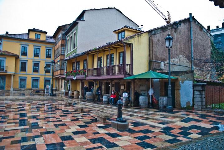 Barrio de Sabugo, del Tayco al café Colón.   Por Max.