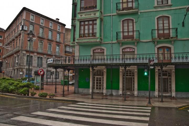 Barrio de Sabugo, del Tayco al café Colón.   Por Max.