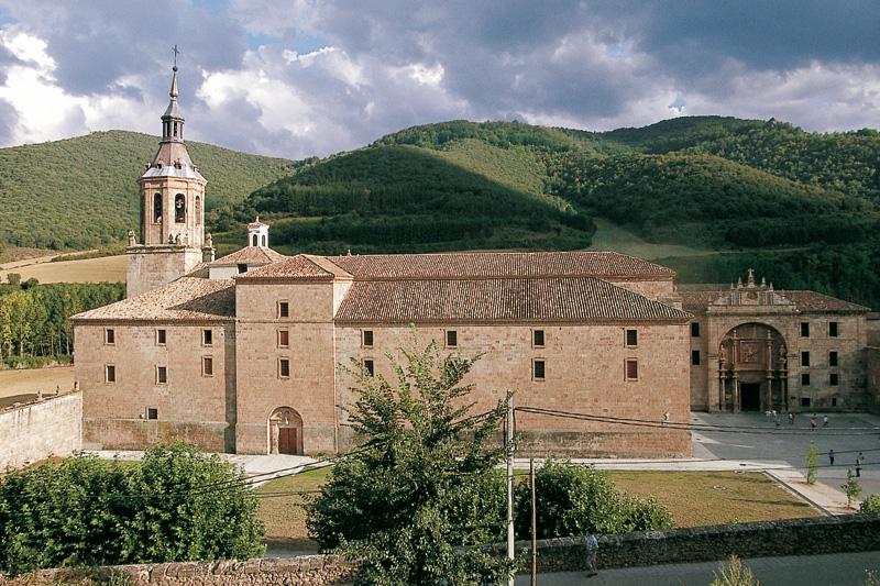 Rato destaca la innovación en el método de restauración de Yuso Rato destaca la innovación en el método de restauración de Yuso