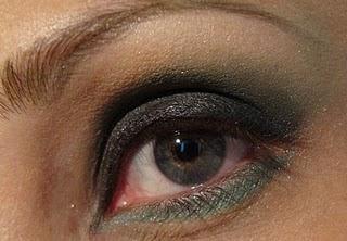 PASO A PASO LOOK VERDE AHUMADO PASO A PASO LOOK VERDE AHUMADO