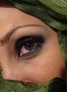 PASO A PASO LOOK VERDE AHUMADO PASO A PASO LOOK VERDE AHUMADO