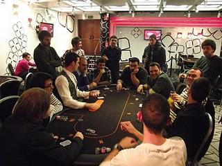 Javi Lázaro se adjudica la primera partida de la Liga de poker Unibet