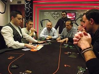 Javi Lázaro se adjudica la primera partida de la Liga de poker Unibet