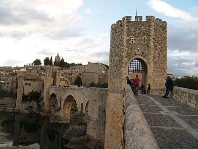 Besalú y su tesoro escondido Besalú y su tesoro escondido
