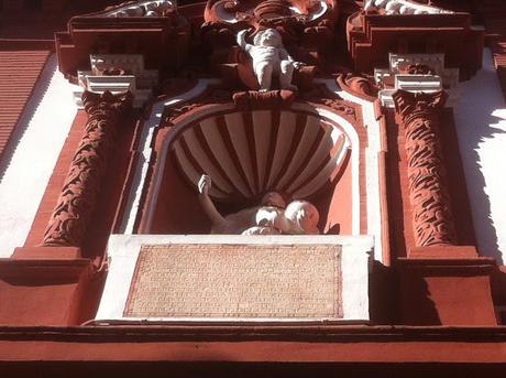 La Iglesia del Hospital de los Venerables (2): la entrada principal.