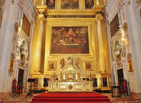 La Iglesia del Hospital de los Venerables (4): Presbiterio y Retablo Mayor.